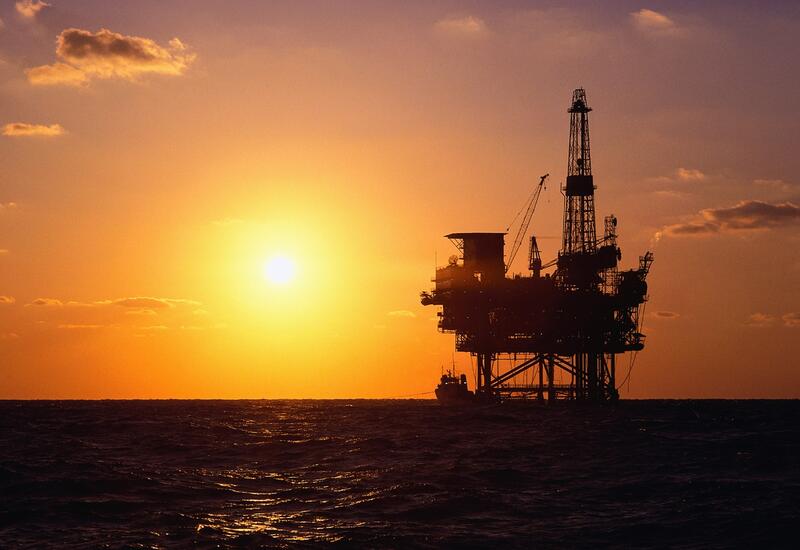Сколько направлено в нефтегазовый сектор Азербайджана в 2025 году?