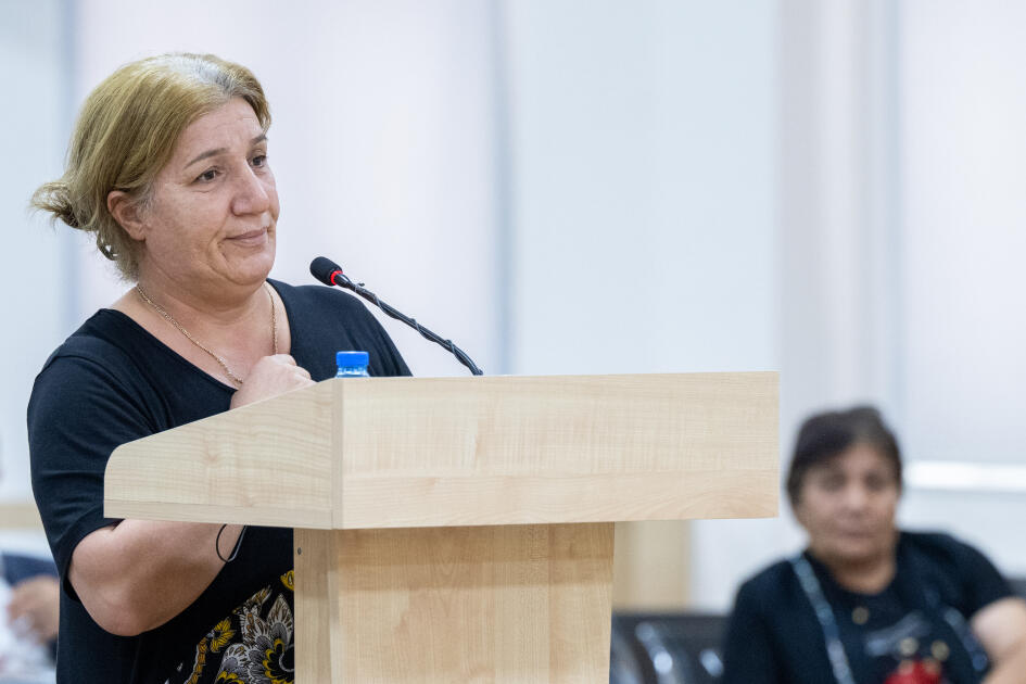 Ermənistan silahlı qüvvələrinin Xankəndiyə, Laçına, Kəlbəcərə, Ağdərəyə, Cəbrayıla, Füzuliyə hücumları nəticəsində məcburi köçkün düşmüş, yaralanmış, doğmaları öldürülmüş şəxslər məhkəmədə ifadə veriblər