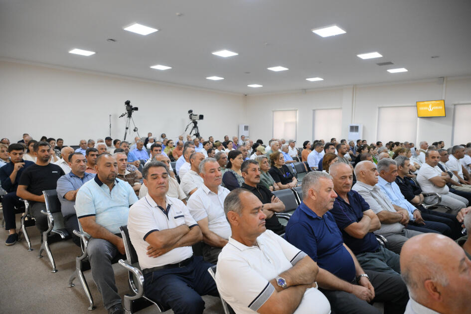 Ermənistan silahlı qüvvələrinin Xankəndiyə, Laçına, Kəlbəcərə, Ağdərəyə, Cəbrayıla, Füzuliyə hücumları nəticəsində məcburi köçkün düşmüş, yaralanmış, doğmaları öldürülmüş şəxslər məhkəmədə ifadə veriblər