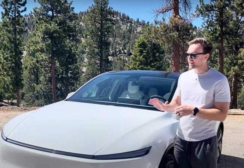 Tesla выпустила новый кроссовер