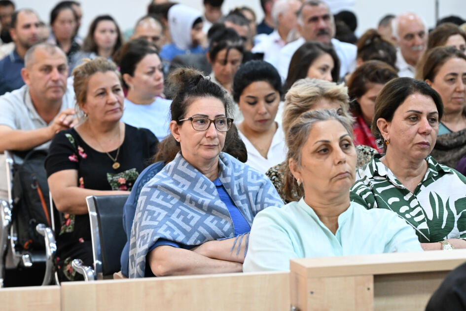 Ermənistan silahlı qüvvələrinin Xocalıya, Laçına, Kəlbəcərə, Qubadlıya hücumları nəticəsində məcburi köçkün düşmüş, yaralanmış, doğmaları öldürülmüş şəxslər məhkəmədə ifadə veriblər