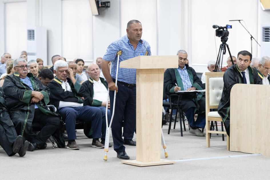 Ermənistan silahlı qüvvələrinin Xocalıya, Laçına, Kəlbəcərə, Qubadlıya hücumları nəticəsində məcburi köçkün düşmüş, yaralanmış, doğmaları öldürülmüş şəxslər məhkəmədə ifadə veriblər