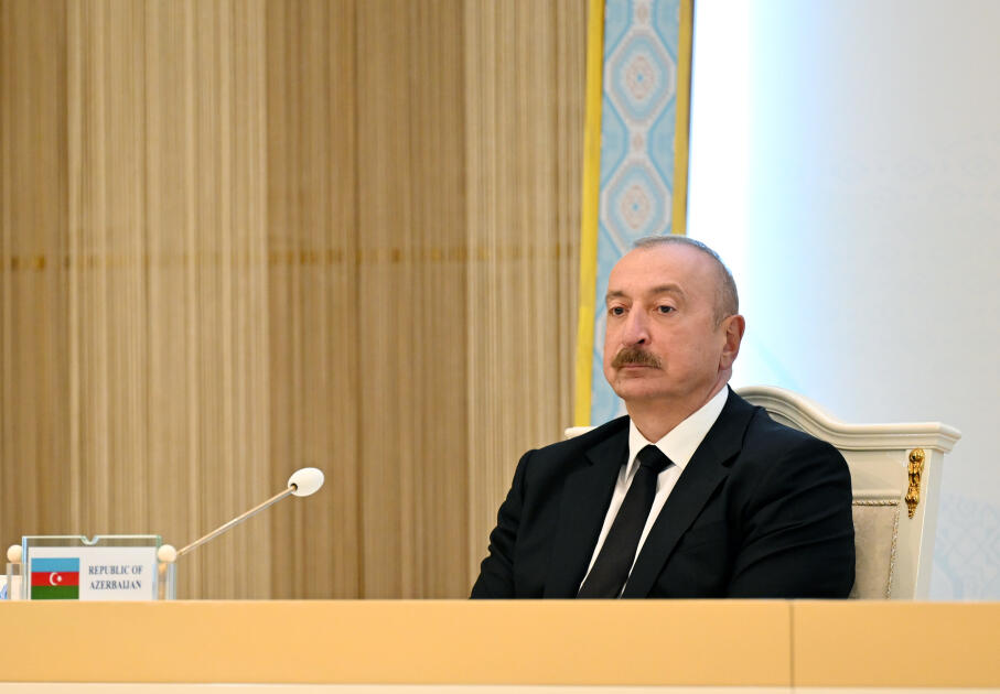 В Туркменбаши Президент Ильхам Алиев, Гурбангулы Бердымухамедов и Шавкат Мирзиёев выступили с совместными заявлениями для прессы