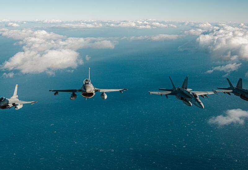 США перебросили на военную базу в Гренландии самолет «Судного дня»