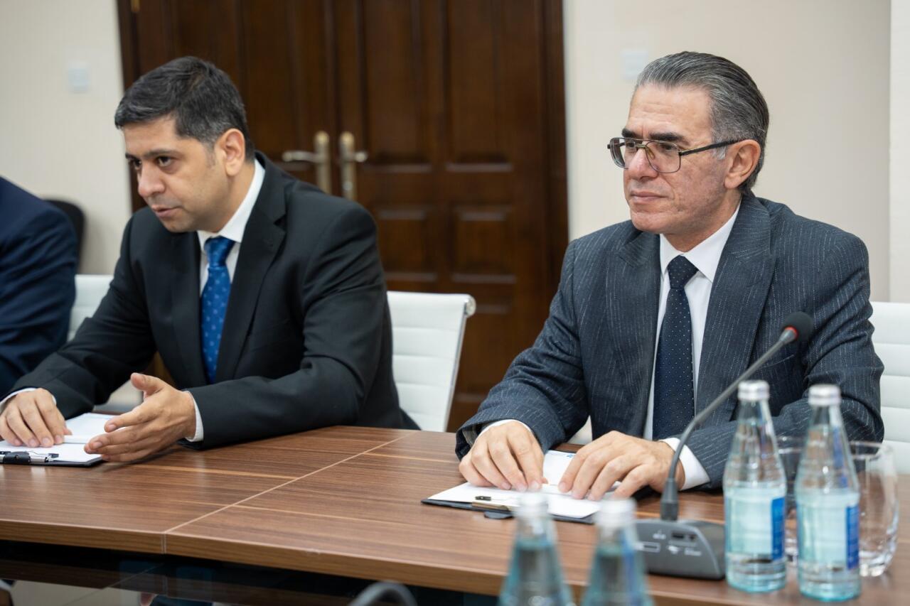 В Агентстве развития медиа Азербайджана прошла встреча с румынской делегацией