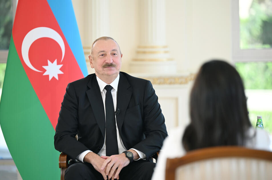 Президент Азербайджана Ильхам Алиев дал интервью телеканалу «Аль-Арабия»