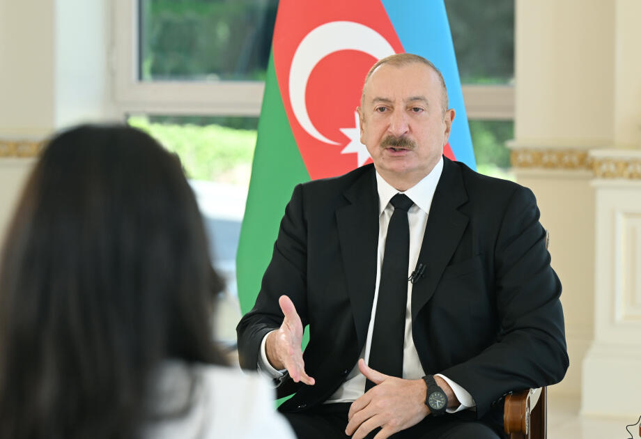 Президент Азербайджана Ильхам Алиев дал интервью телеканалу «Аль-Арабия»