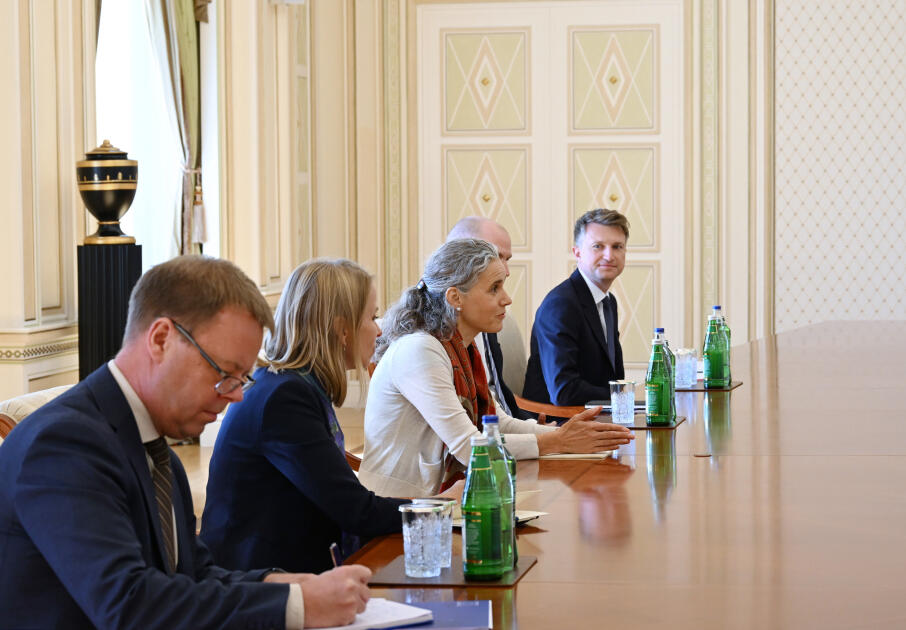 Президент Ильхам Алиев принял специального представителя Европейского Союза по Южному Кавказу