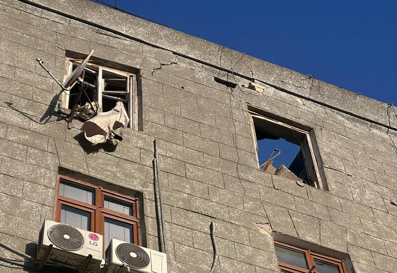 В Баку произошел взрыв в квартире пятиэтажного жилого дома