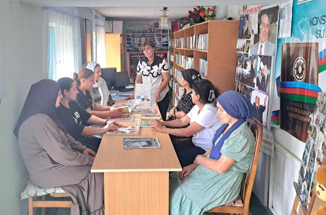 В регионах Азербайджана проходят литературные встречи к 90-летию Алибалы Гаджизаде