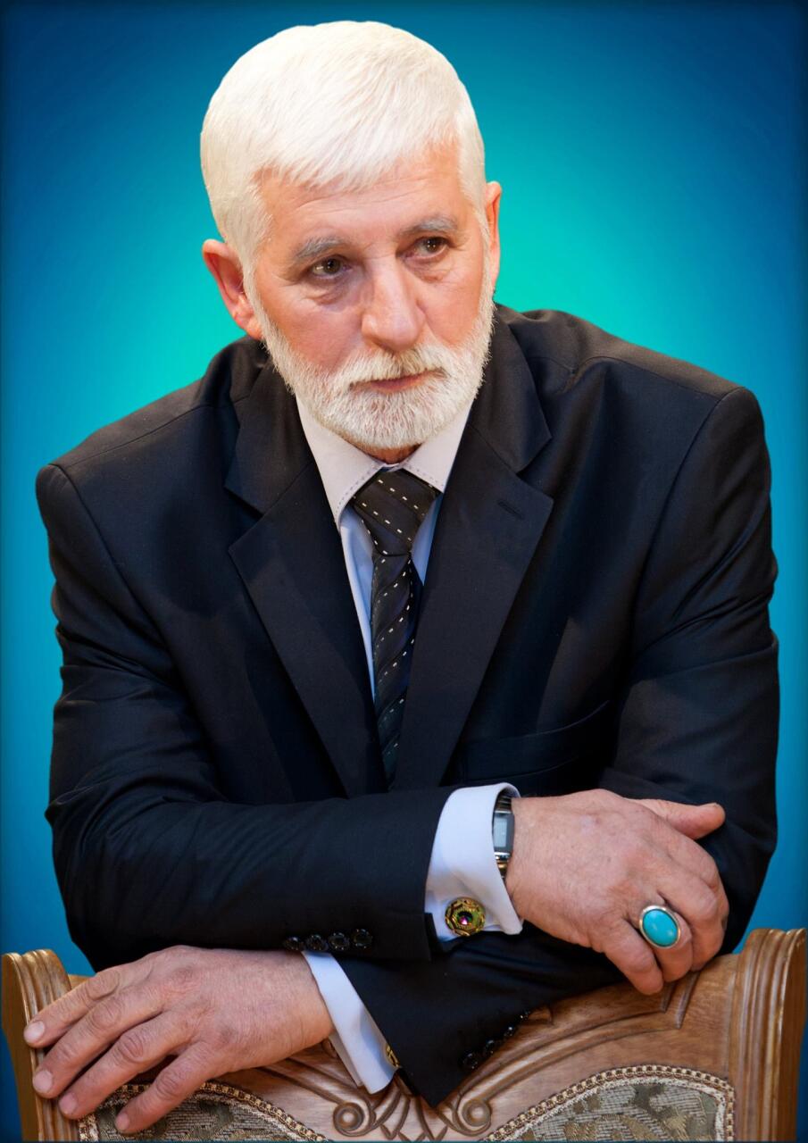 Мирза Агабейли отмечает юбилей