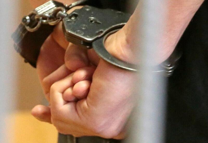 Görüntüsü yayılan sabiq şöbə müdirinin oğlu həbs edildi