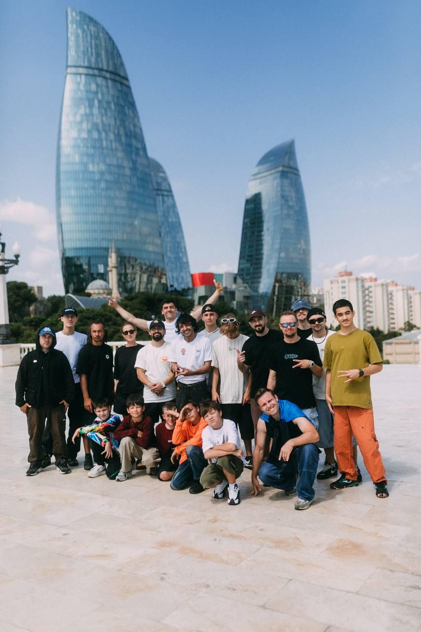 В Баку запустили волну уличного танца