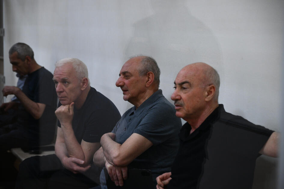 Azərbaycan ərazilərinin Ermənistandan atəşə tutulması, mülki azərbaycanlıların öldürülməsi, girov götürülməsi ilə bağlı sənədlər məhkəmədə elan olunub