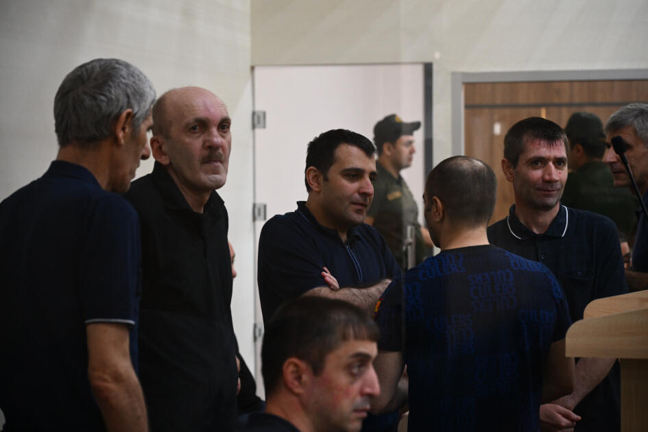 Azərbaycan ərazilərinin Ermənistandan atəşə tutulması, mülki azərbaycanlıların öldürülməsi, girov götürülməsi ilə bağlı sənədlər məhkəmədə elan olunub
