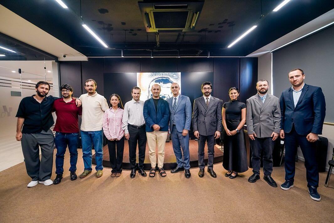 В Баку прошла встреча с коллективом фильма "Boşluğa Xütbə", представленного на Венецианском кинофестивале
