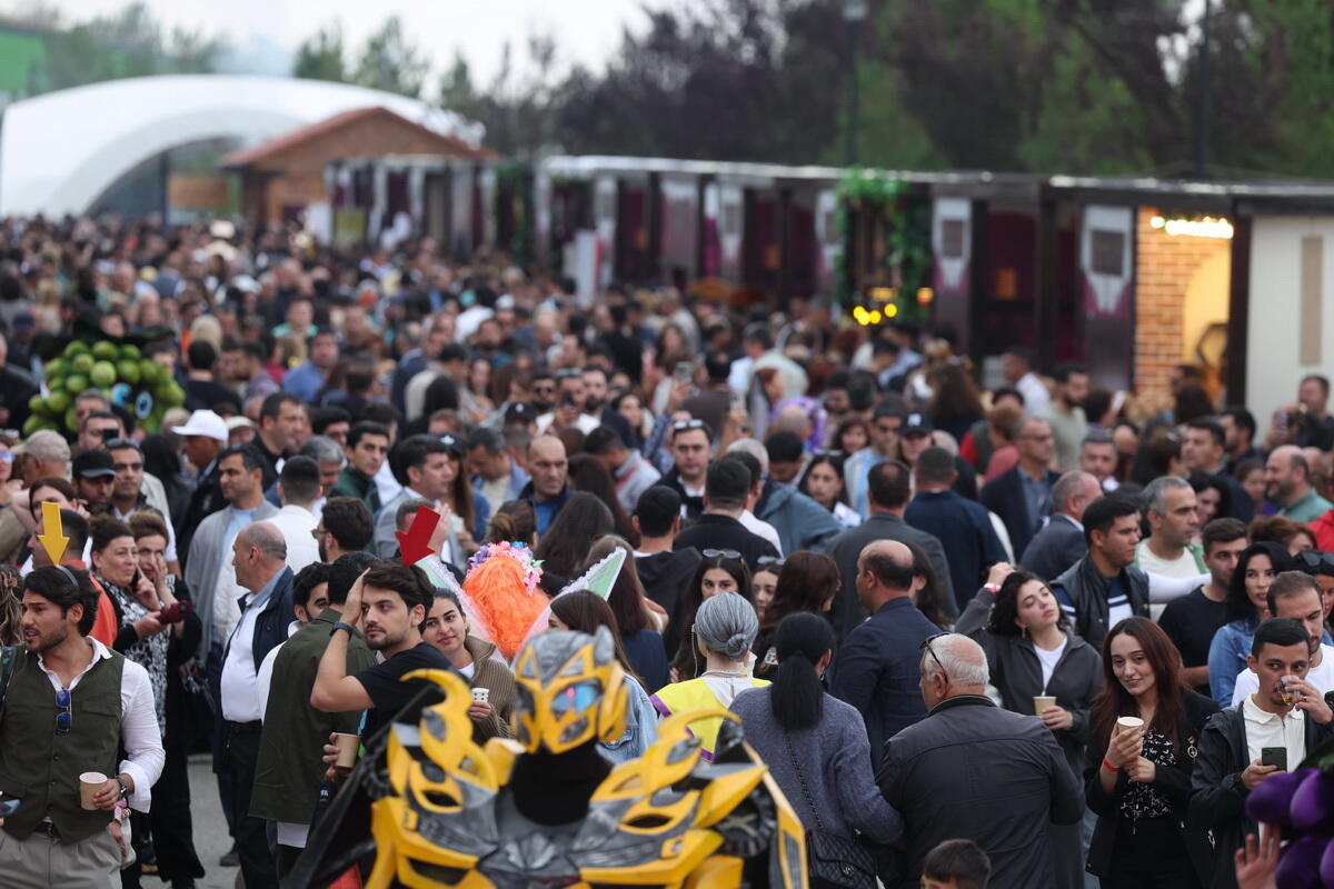 Şamaxıda növbəti Üzüm və Şərab Festivalının açılışı olub