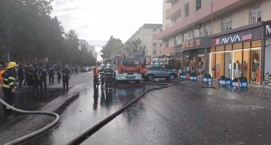 Xırdalanda çoxmərtəbəli yaşayış binasında yanğın