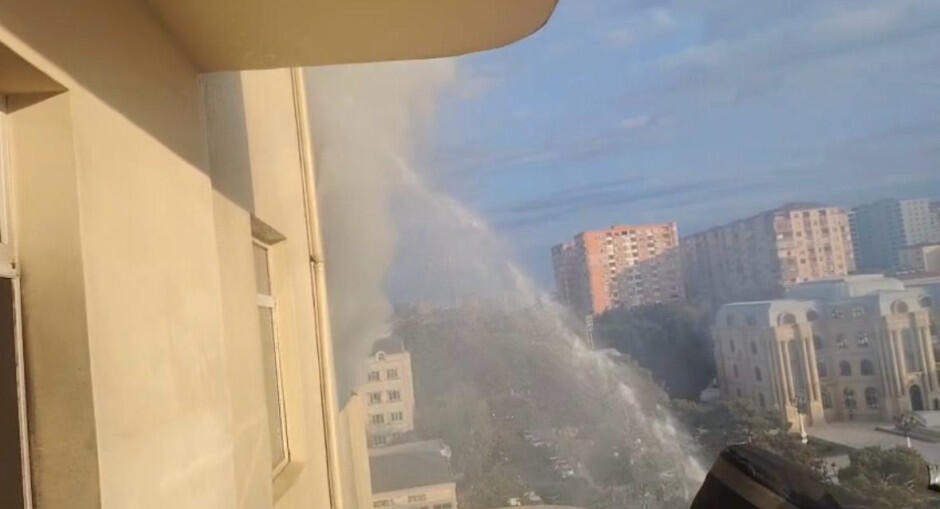 Xırdalanda çoxmərtəbəli yaşayış binasında yanğın