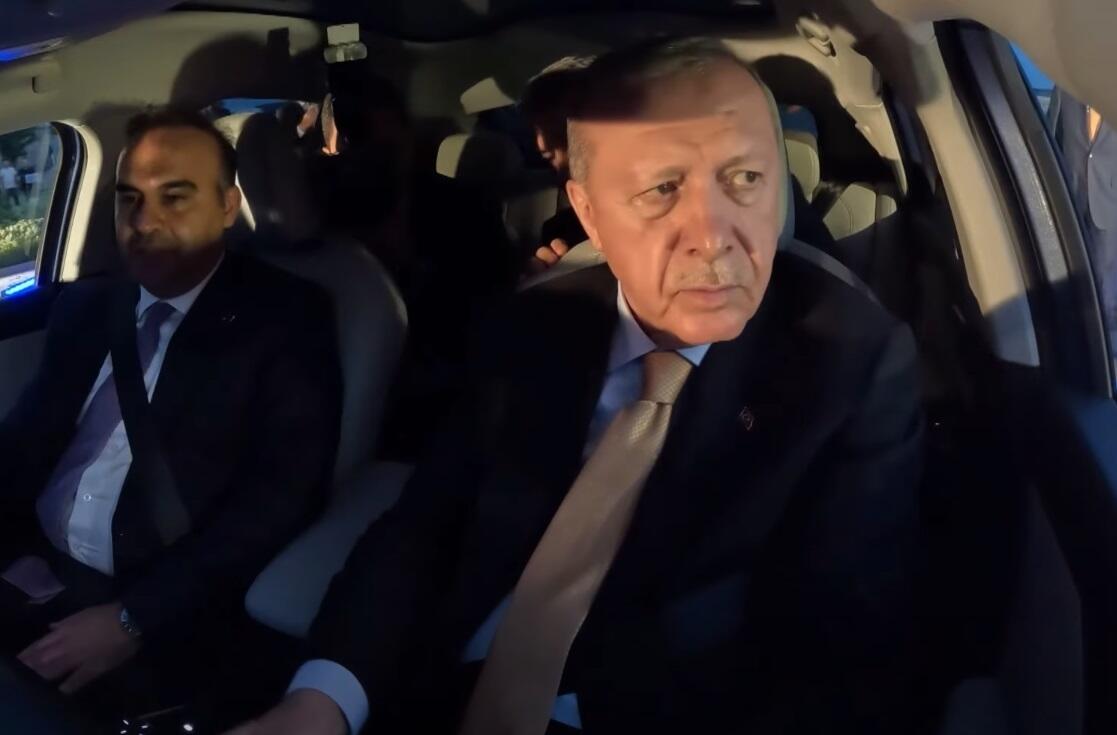 Ərdoğana yeni TOGG elektromobili hədiyyə edilib