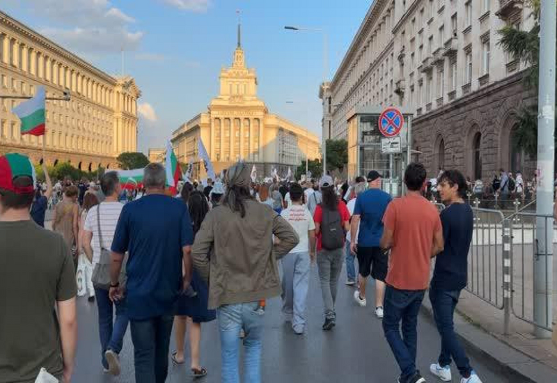 В Болгарии прошли массовые акции за отставку кабмина