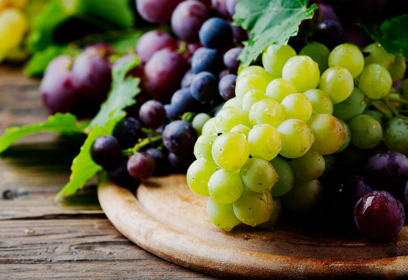 Врач напомнила, с какими болезнями нельзя есть виноград