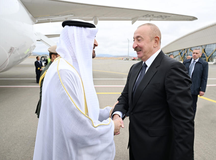 Birləşmiş Ərəb Əmirliklərinin Prezidenti Azərbaycana rəsmi səfərə gəlib