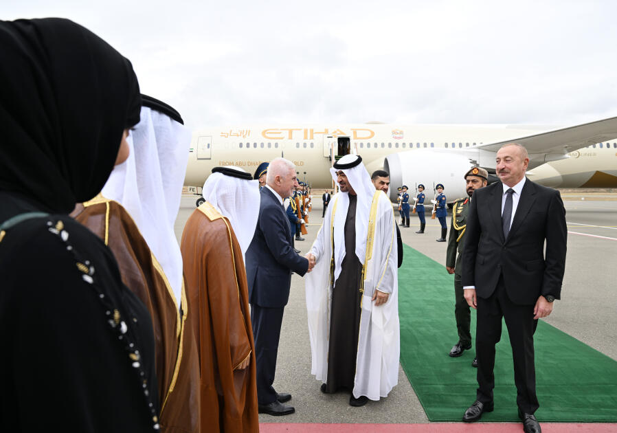 Birləşmiş Ərəb Əmirliklərinin Prezidenti Azərbaycana rəsmi səfərə gəlib