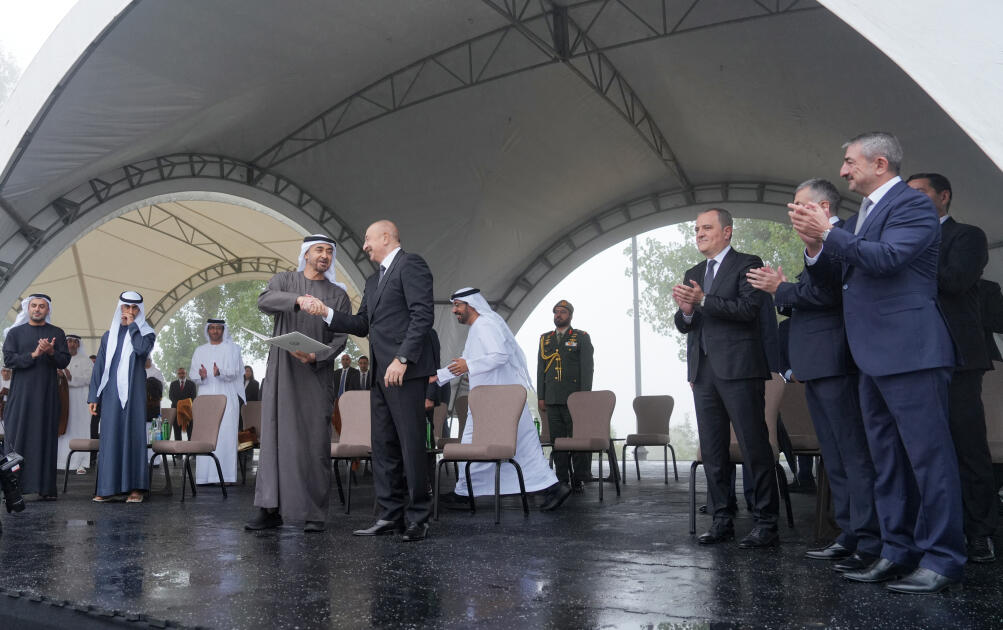 Prezidentlər İlham Əliyev və Şeyx Məhəmməd bin Zayed Al Nəhyan Cıdır düzündə Qarabağ atlarının şousunu izləyiblər