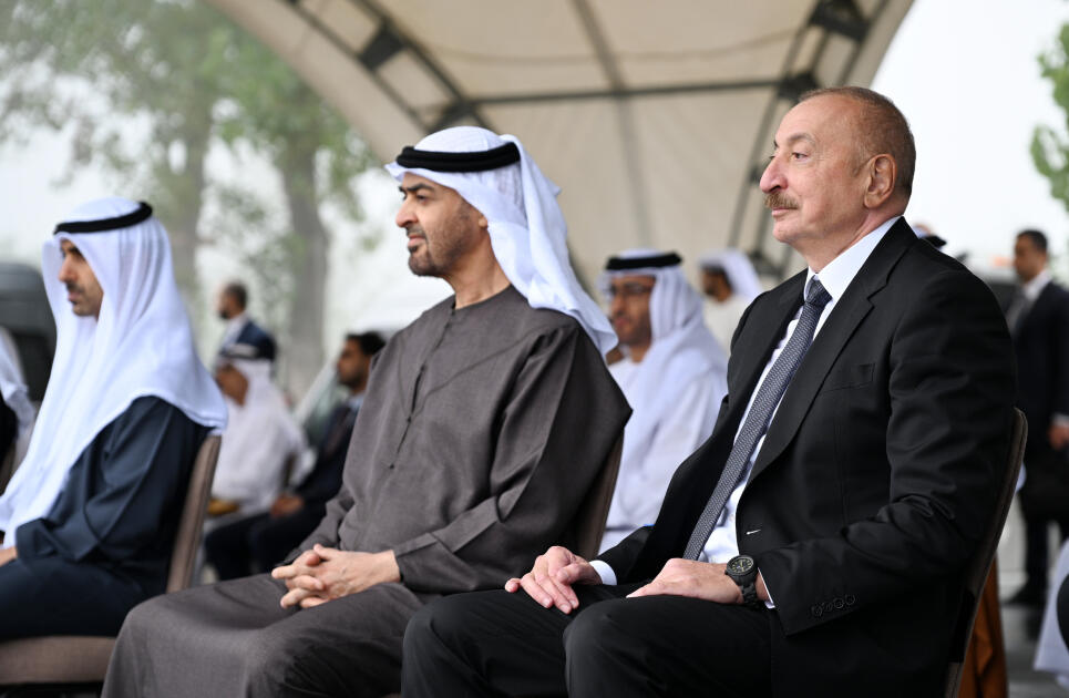 Президенты Ильхам Алиев и Шейх Мухаммед бен Заид Аль Нахайян посмотрели шоу карабахских скакунов на Джыдыр дюзю