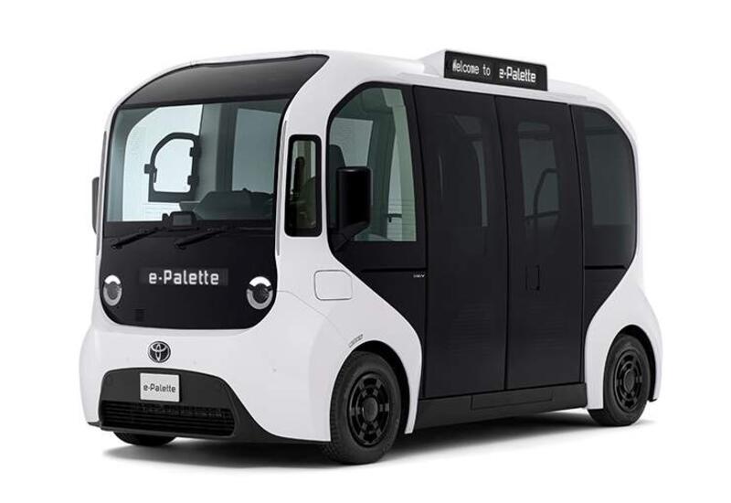 Toyota представила 17-местный электромобиль
