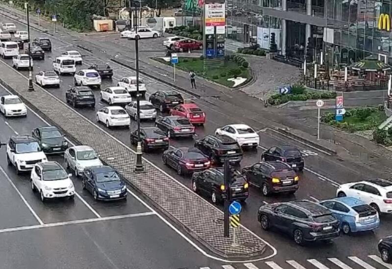 Paytaxtın bir sıra yollarında tıxac var
