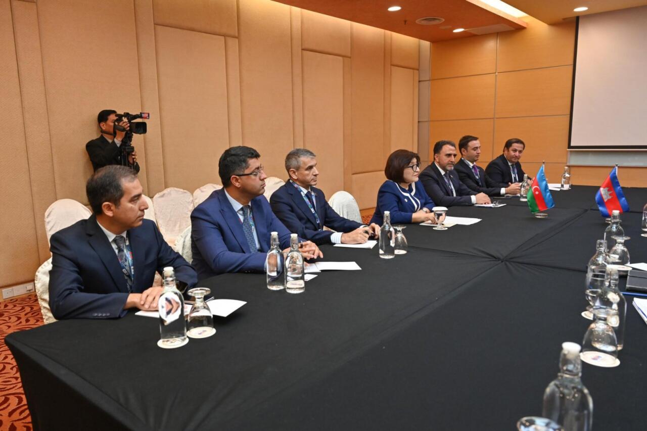 Sahibə Qafarova Kamboca Milli Assambleyasının sədri Xuon Sudari ilə görüşüb