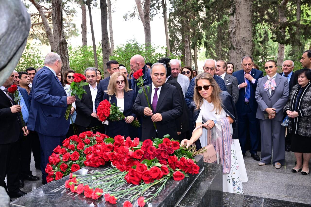 В Баку состоялся концерт и памятное мероприятие ко Дню национальной музыки
