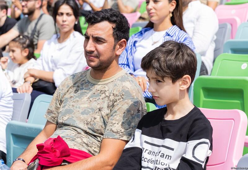 Şəhidlərin ailə üzvləri və qazilər fəxri qonaq qismində Formula 1 yarışlarını izləyiblər