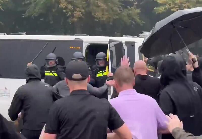Антимиграционный протест в Гааге перерос в столкновения в Гааге