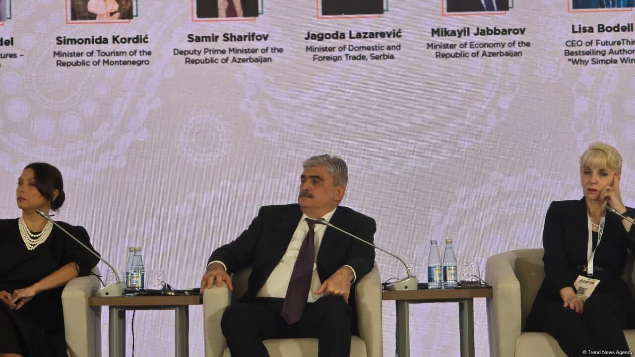 Bakıda 1-ci Azərbaycan Beynəlxalq İnvestisiya Forumu keçirilib