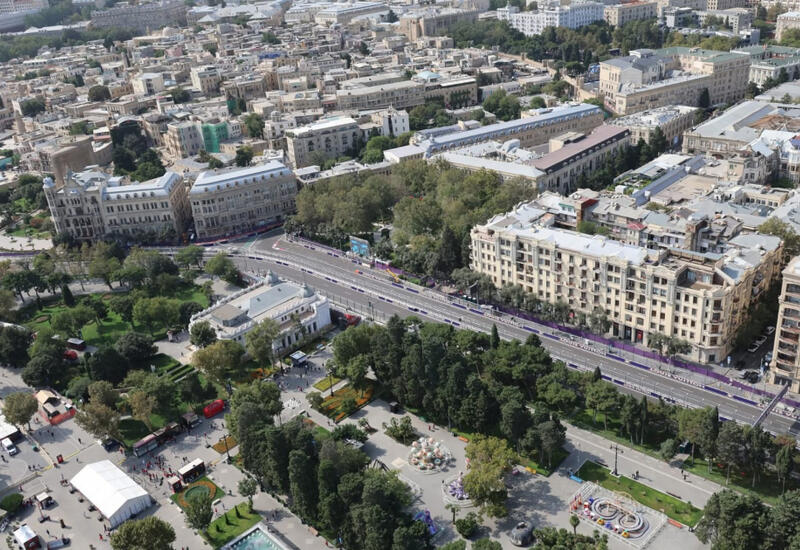 Основные центральные дороги Баку вновь открыты после гонок Формулы-1