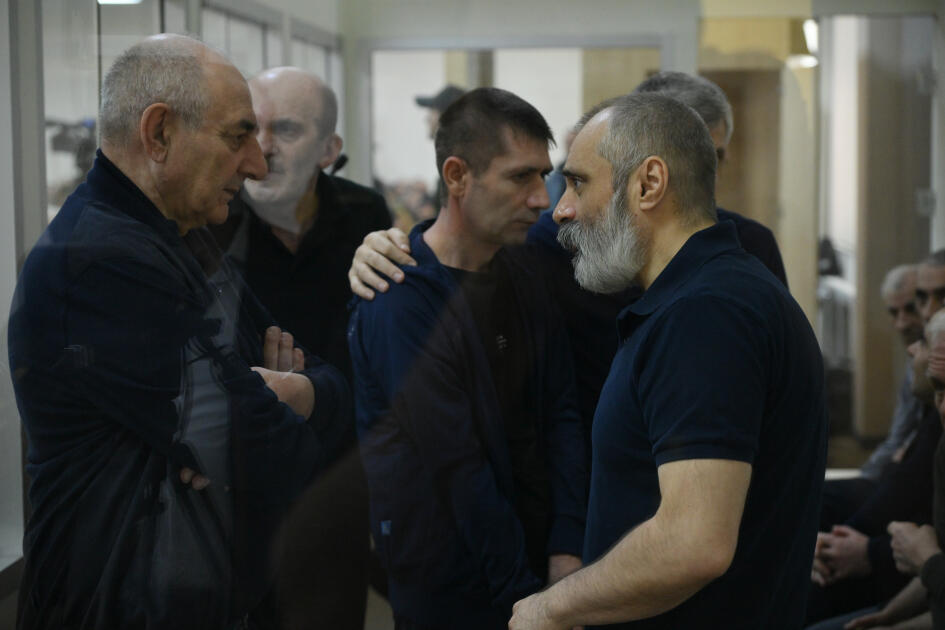 Ermənistan vətəndaşlarının məhkəməsində Xocalı soyqırımı, Qarakənd faciəsi və digər cinayətlərlə bağlı sənədlər elan edilib