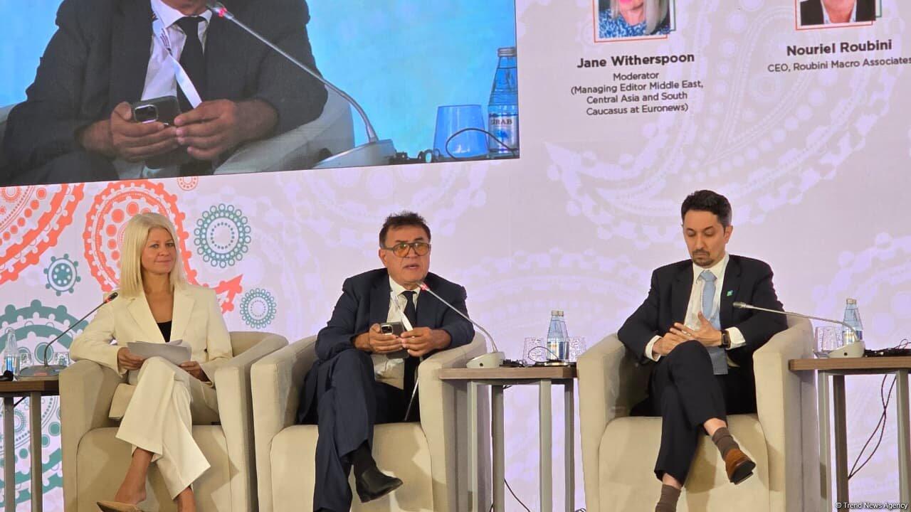 В Баку проходит I Азербайджанский международный инвестиционный форум