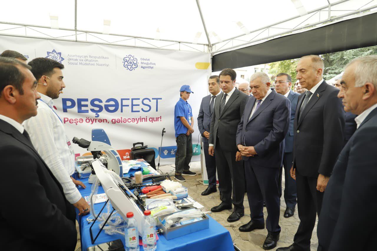 Nizami Səfərov PeşəFest adlı layihə çərçivəsində baş tutan tədbirdə iştirak edib