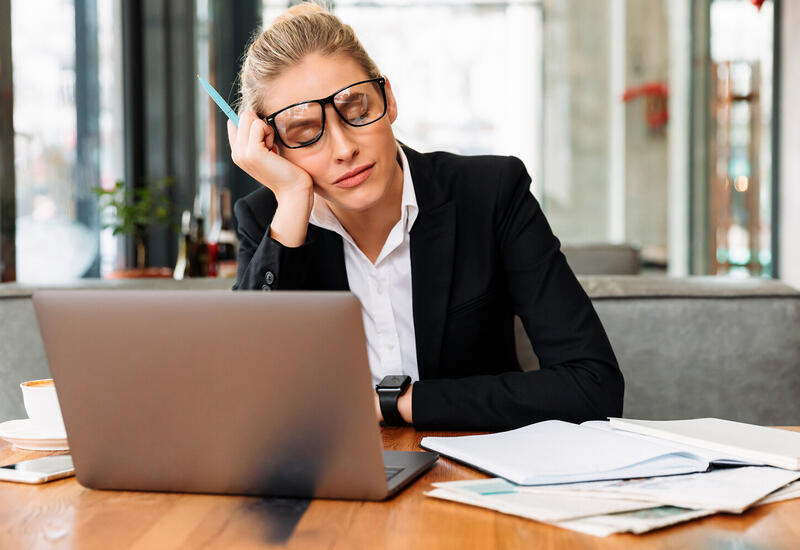 Названа главная причина постоянной усталости осенью