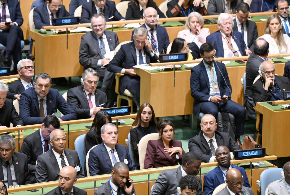 Prezident İlham Əliyev və birinci xanım Mehriban Əliyeva BMT Baş Assambleyasının 80-ci sessiyası çərçivəsində keçirilən yüksəksəviyyəli müzakirələrdə iştirak ediblər