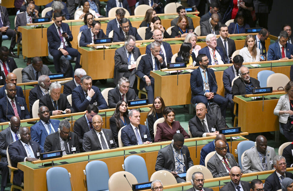 Prezident İlham Əliyev və birinci xanım Mehriban Əliyeva BMT Baş Assambleyasının 80-ci sessiyası çərçivəsində keçirilən yüksəksəviyyəli müzakirələrdə iştirak ediblər