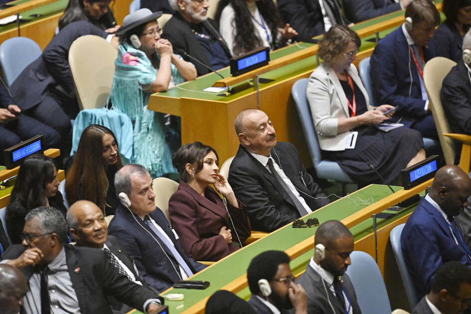 Prezident İlham Əliyev və birinci xanım Mehriban Əliyeva BMT Baş Assambleyasının 80-ci sessiyası çərçivəsində keçirilən yüksəksəviyyəli müzakirələrdə iştirak ediblər