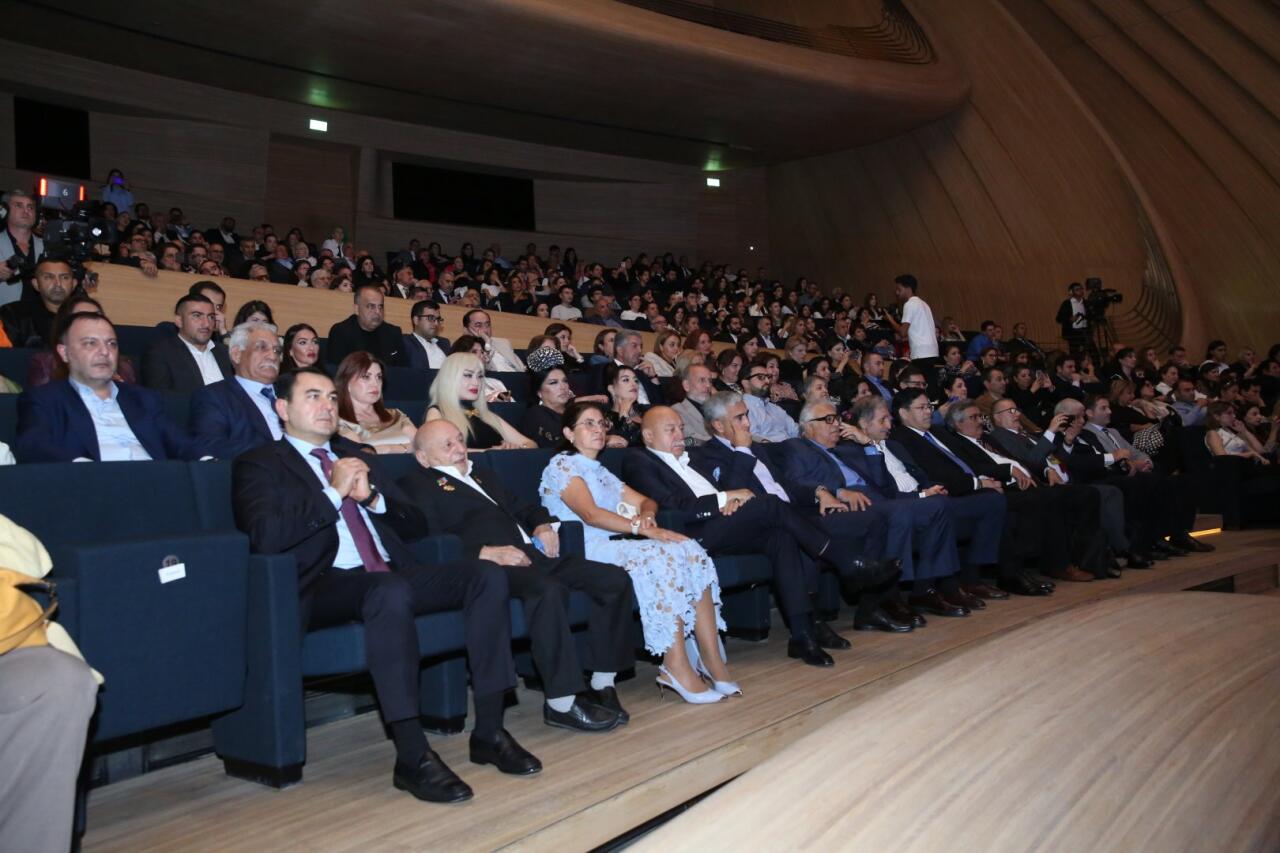 Nəsimi festivalında “İblis” yeni təqdimatda nümayiş olunub