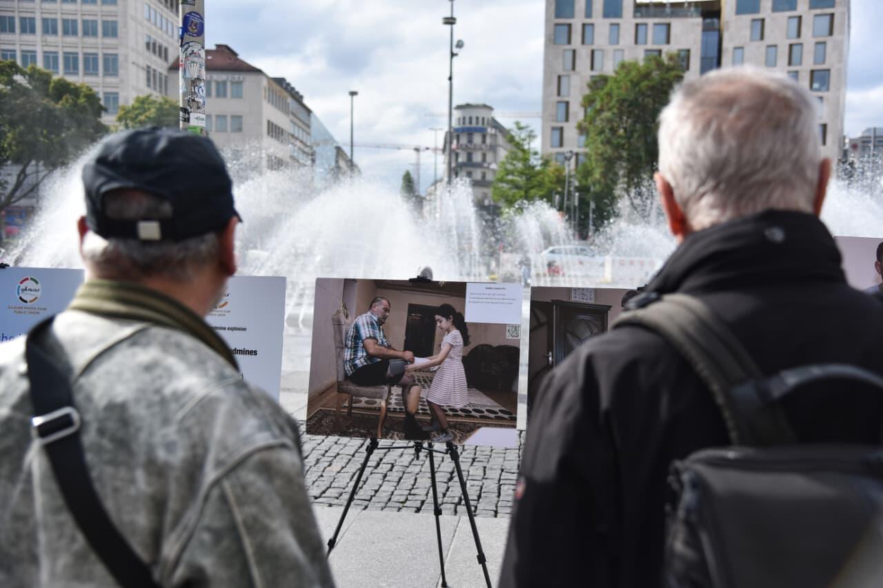 В Мюнхене открылась фотовыставка о жертвах мин в Азербайджане