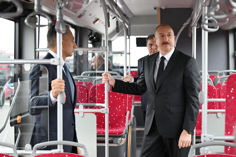 Prezident İlham Əliyev “BakuBus” MMC-nin Gəncə Avtoparkının açılışında iştirak edib