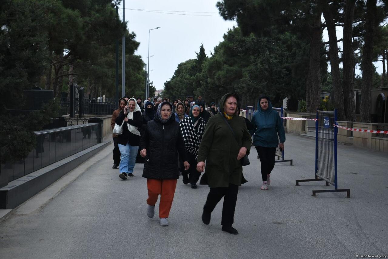 Azərbaycan xalqı qəhrəman şəhidlərini anır