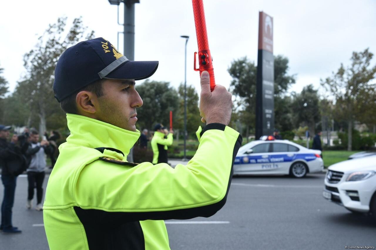 В Азербайджане минутой молчания почтили память шехидов Отечественной войны